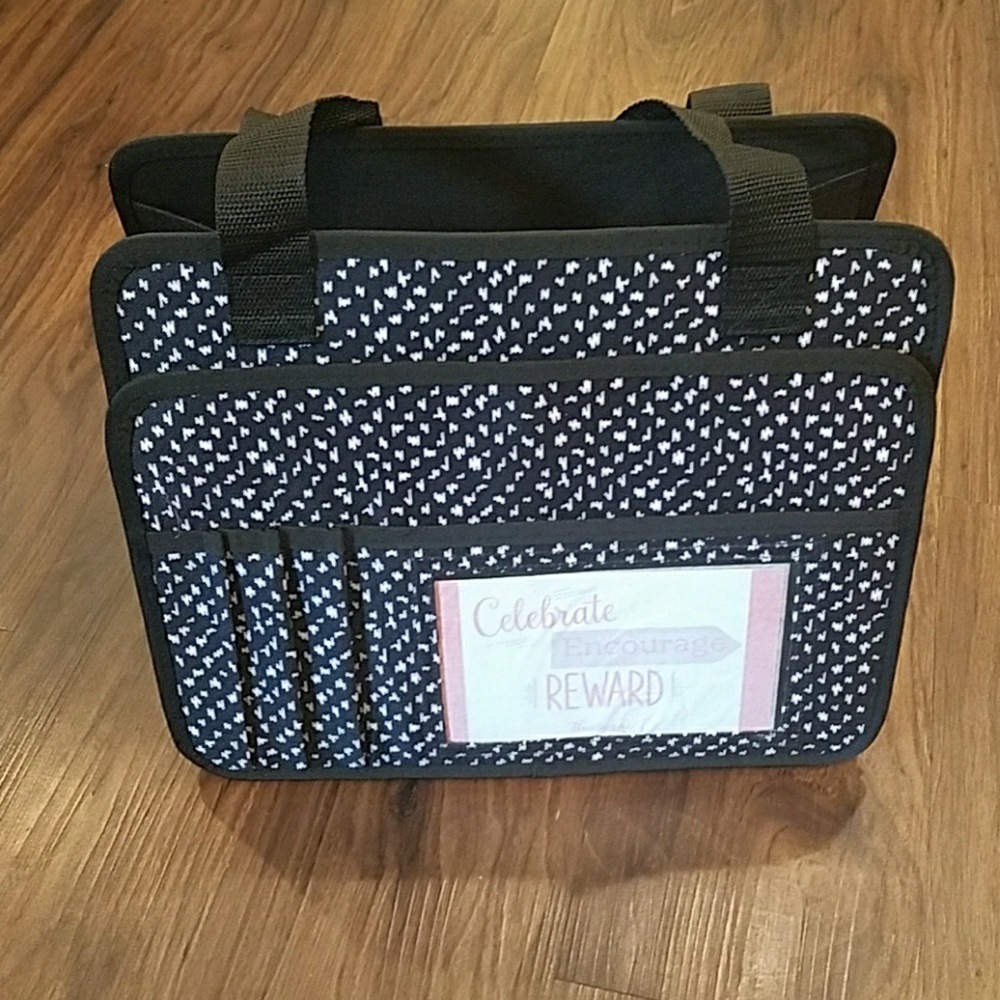 NWT Thirty-One Triple Duty Caddy